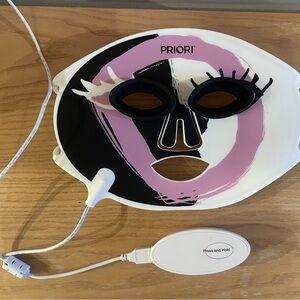 PRIORI LED Face Mask in Black and Pink